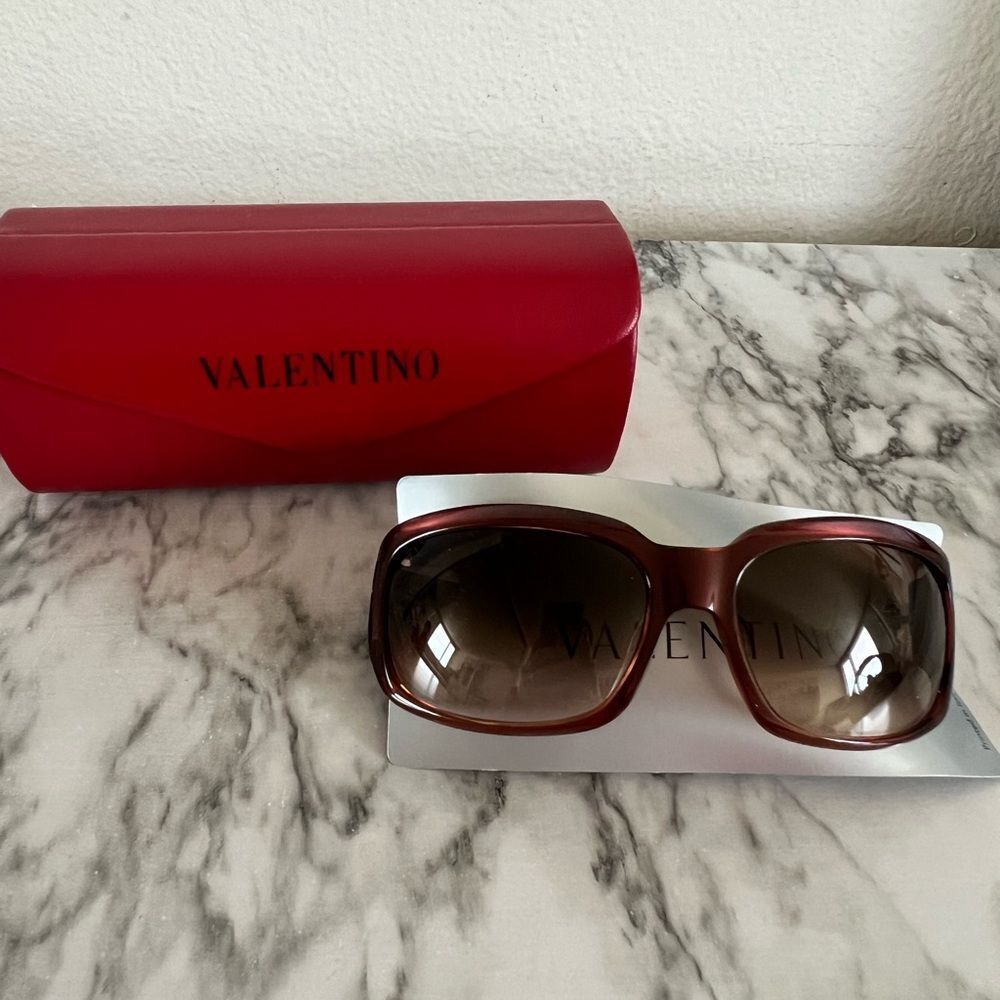 Valentino Oversized Rectangle Sunglasses Black VLogo 5507S NWOT